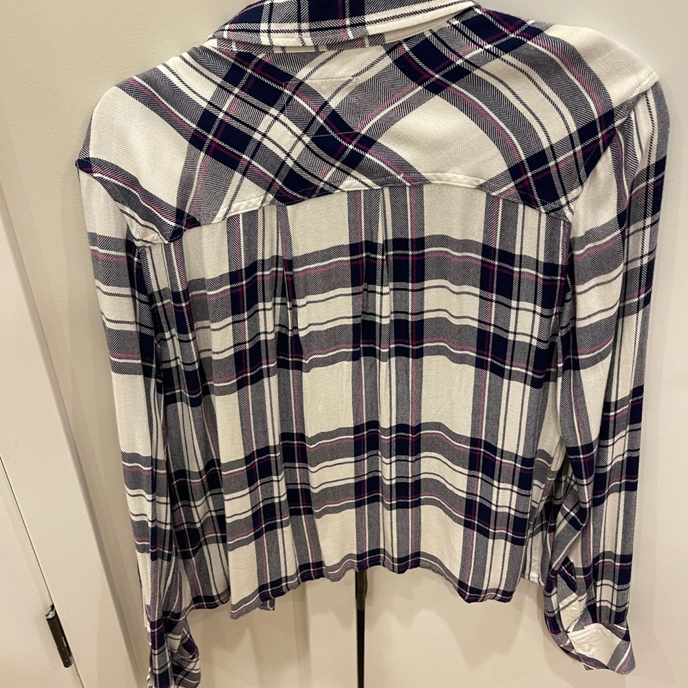 Rails women’s button down thin flannel. Size medium.